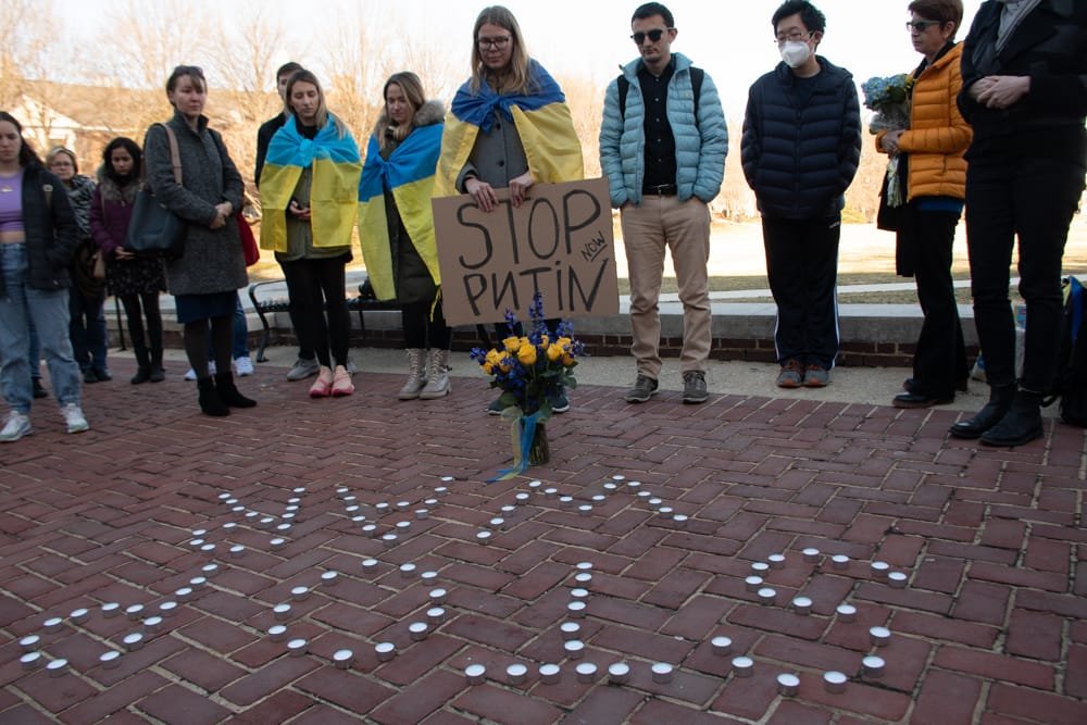 UMD students hold vigil for Ukraine